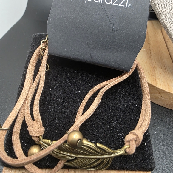 Paparazzi Bronze Feather Necklace Set (1628) - Picture 4 of 5